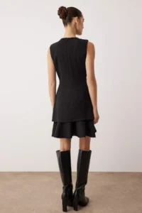 TRENDYOLMİLLA Black buttoned Short / Mini Tweed Weaving Dress - Image 4
