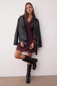 TRENDYOLMİLLA Burgundy Floral Accessory Detailed Short / Mini Lined Siphon Weaving Dress - Image 2