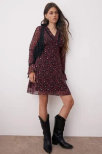 TRENDYOLMİLLA Burgundy Floral Accessory Detailed Short / Mini Lined Siphon Weaving Dress - Image 7