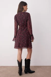 TRENDYOLMİLLA Burgundy Floral Accessory Detailed Short / Mini Lined Siphon Weaving Dress - Image 9