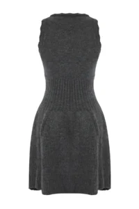 TRENDYOLMİLLA Limited Edtion Anthracite Plain Short / Mini Knit Dress - Image 6