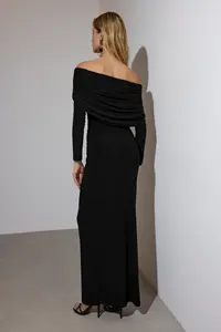 TRENDYOLMİLLA Black Shirred Carmen Collar Flexible Maxi Knitting Dress - Image 5
