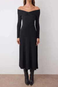 TRENDYOLMİLLA Black Carmen Collar A-line/Life Opening Flexible Knitting Midi Dress - Image 3