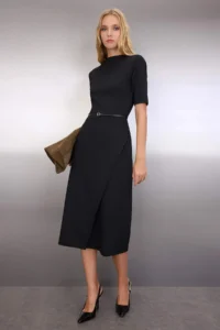 TRENDYOLMİLLA Black Midi Arched Three Quarter Sleeve Knitting Dress