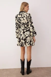 TRENDYOLMİLLA Black Floral Gode Detailed Short / Mini Weaving Shirt Dress - Image 4