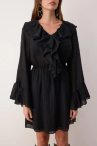 TRENDYOLMİLLA Black Ruffle Detailed Boho Short / Mini Weaving Dress - Image 3