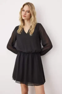 TRENDYOLMİLLA Black Skirt Opened at Waist Two-Layer Siphon Skirt Short / Mini Weaving Dress - Image 2