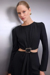 TRENDYOLMİLLA Black Cut Out and Accessory Detailed wrap Skirted Midi Weaving her dress - Image 2