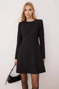TRENDYOLMİLLA Black Skirt with flywheel Plain Short / Mini Weaving her dress - Image 2