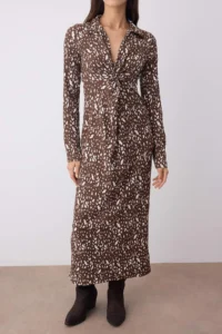 TRENDYOLMİLLA Brown Printed Ruffle / Drape Maxi  Knitting Dress - Image 3