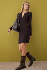 TRENDYOLMİLLA Brown Fitted buttoned Mini Knitting Dress