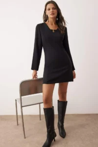 TRENDYOLMİLLA Black A Cut Accessory Detailed Short / Mini Weaving Dress - Image 2
