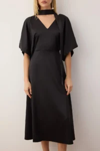 TRENDYOLMİLLA Black Plain with scarf V-neck Midi Weaving Dress - Image 3