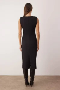 TRENDYOLMİLLA Black Plain Bodysuit hugging Midi Weaving her dress - Image 4