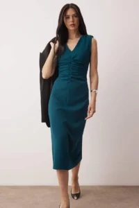 TRENDYOLMİLLA Duck Head Green Plain Bodysuit hugging Midi Weaving Dress - Image 2