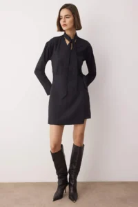 TRENDYOLMİLLA Black Plain Short / Mini Weaving Dress