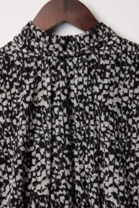 TRENDYOLMİLLA Black Geometric Patterned Skirt Opened at Waist Siphon Short / Mini Weaving Dress - Image 6