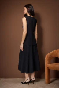 TRENDYOLMİLLA Trendyol Studio Black Midi Flexible Weaving Dress - Image 4