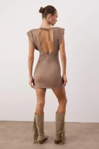 TRENDYOLMİLLA Light Brown Plain Trok Accessory Detailed Moon Arm Mini Knitting Suede Dress - Image 4