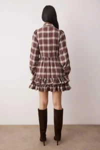 TRENDYOLMİLLA Brown Plaid / Checkered Frilly Short / Mini  Weaving Dress - Image 4