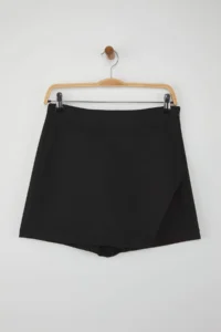 TRENDYOLMİLLA Black Zippered Asymmetric Detailed bodycone/Fitting Knitting Flexible Mini Shorts Skirt - Image 9