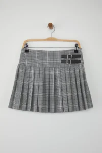 TRENDYOLMiLLA Teen Gray Checkered Leather Belt Detailed Pleated Mini Skirt - Image 4