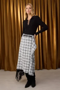 TRENDYOLMİLLA Special Collection Black Checkered Midi Skirt with Belt Detail - Image 3