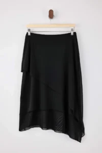 TRENDYOLMİLLA Black Skirt - Image 6