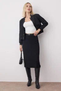 TRENDYOLMİLLA Black Pen Double Arched Crepe Flexible Knitting Skirt - Image 2