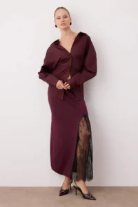 TRENDYOLMİLLA Burgundy Lace Slit Detailed Maxi Knitwear Skirt - Image 2