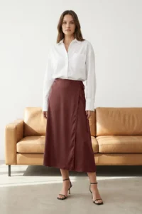 TRENDYOLMİLLA Body Selecting Brown Double breasted Binding Detailed Weaving Satin Midi Skirt