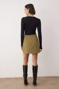 TRENDYOLMiLLA Khaki A-line Closure Detailed Mini Weaving Skirt - Image 4
