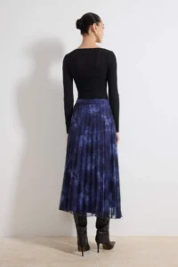 TRENDYOLMiLLA Navy Blue Patterned Lined Siphon pleated Midi Skirt - Image 4