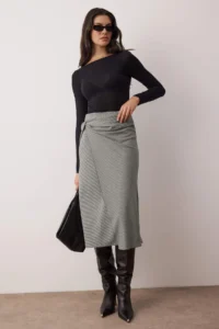 TRENDYOLMiLLA Black-White wrap Detailed Midi Weaving Skirt