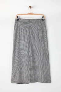 TRENDYOLMiLLA Black-White wrap Detailed Midi Weaving Skirt - Image 6