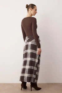 TRENDYOLMiLLA Brown Checkered Waist Detailed LONG Maxi Skirt - Image 4