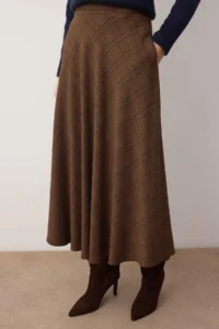 TRENDYOLMİLLA Brown Checkered Life/A-line with flywheel Weaving LONG Maxi Skirt - Image 4