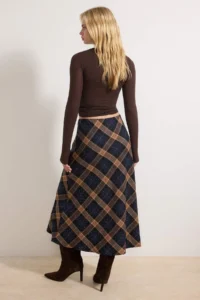 TRENDYOLMİLLA Navy Blue-Multicolored Checkered Stone Weaving LONG Maxi Skirt - Image 4