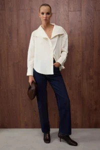TRENDYOLMİLLA Special Collection Stone Collar Detailed Off Shoulder Shirt - Image 2