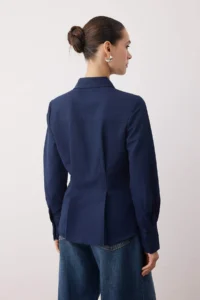 TRENDYOLMİLLA Navy Blue Zipper Detailed Shirt - Image 4