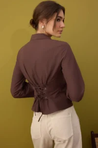 TRENDYOLMİLLA Brown Corset Detailed Waist-Fitting Shirt