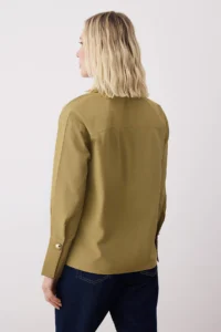TRENDYOLMİLLA Khaki Gold Hair Clip Detailed Shirt - Image 4
