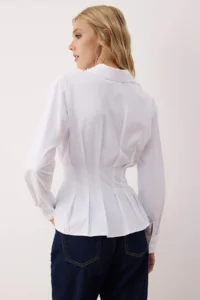 TRENDYOLMİLLA White Belt Detailed Pleated Shirt - Image 4