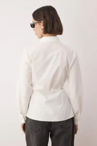 TRENDYOLMİLLA White Button Detailed Adjustable 100% Cotton Poplin Shirt - Image 8