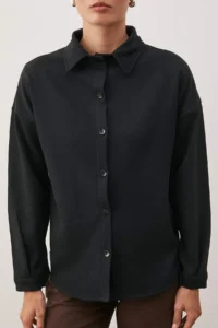 TRENDYOLMİLLA Black Thessaloniki Polo Shirt Collar buttoned Oversized Shirt - Image 3