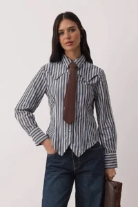 TRENDYOLMİLLA Light Waist-Fitting Shirt with Brown Blue Striped Tie