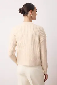 TRENDYOLMİLLA Stone sequined Mother of pearl buttoned Soft textured Knitwear Cardigan - Image 4