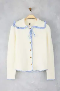 TRENDYOLMİLLA Ecru Soft textured Garni Detailed Wide Pattern Coat Look Knitwear Cardigan - Image 5