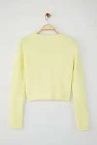 TRENDYOLMİLLA Wardrobe Essentials Yellow Crop Button Detailed Soft textured V-neck Woolly Knitwear Cardigan - Image 6