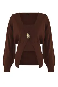 TRENDYOLMİLLA Brown Button Detailed 2 Sets Viral Knitwear Cardigan-Blouse Set - Image 5